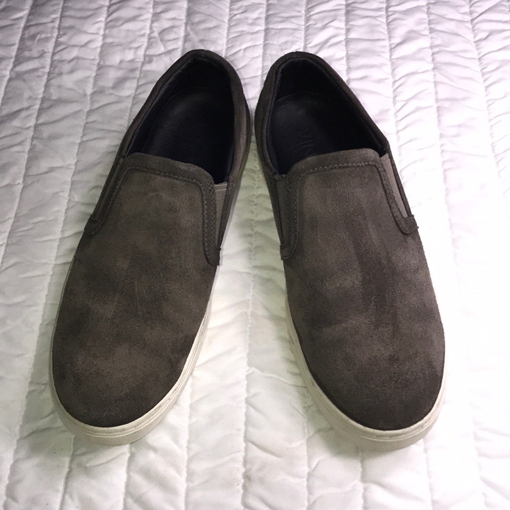 Vince Barron slip on suede sneakers size 8 US